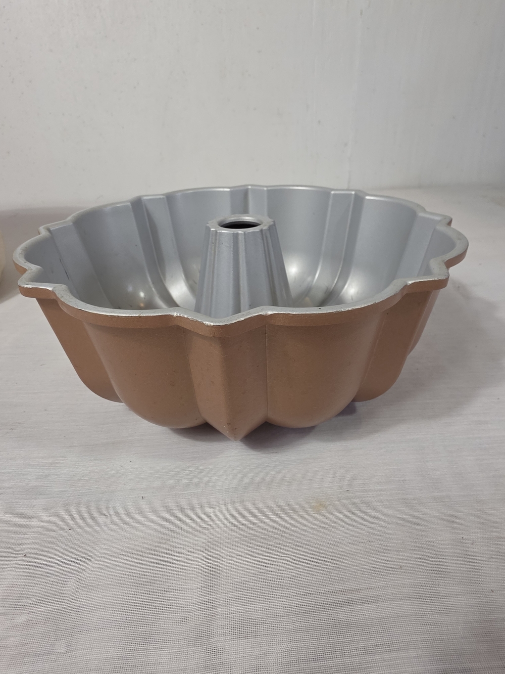 Nordic Ware Cast Aluminum Non Stick Original Bundt Pan